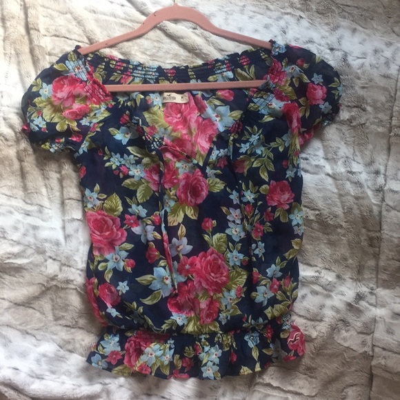 ⭐️HOLLISTER BLOUSE⭐️ - Picture 3 of 6